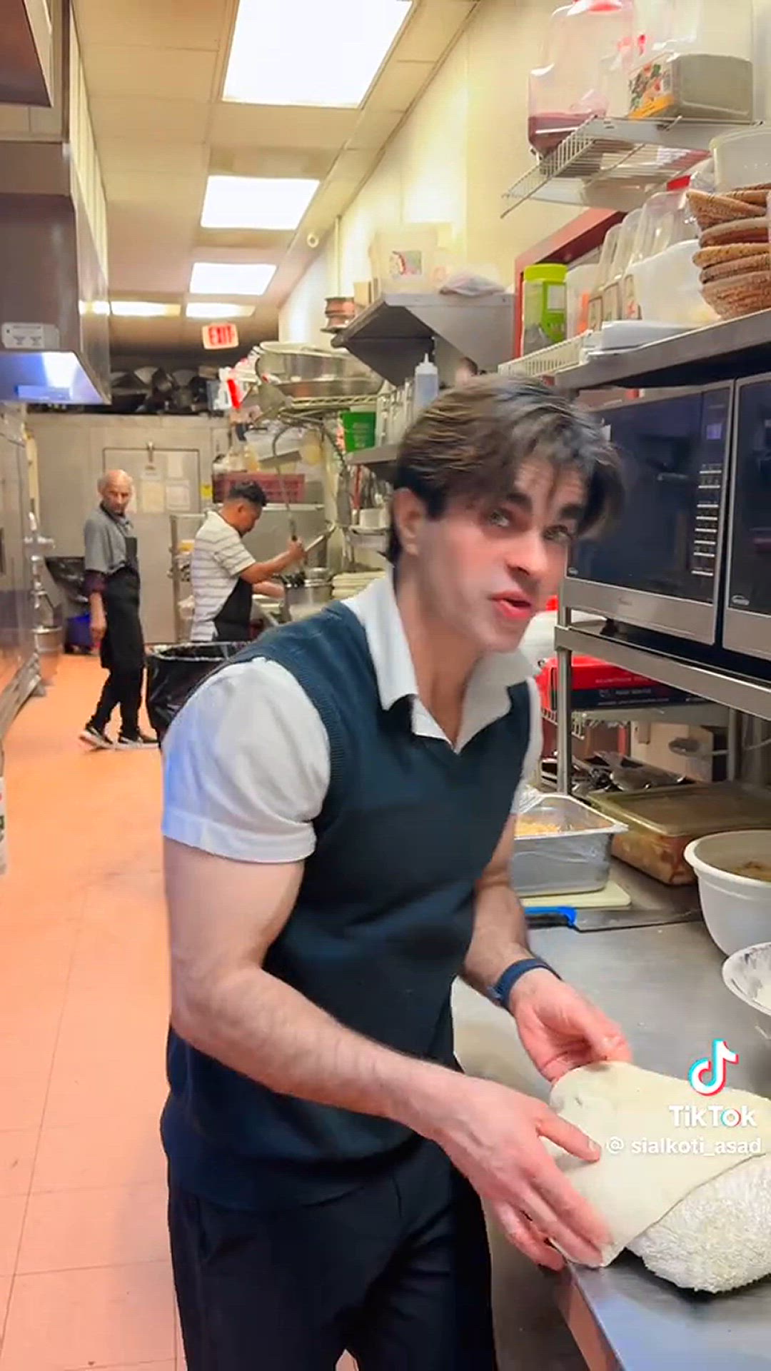 Video thumbnail for 1000001039