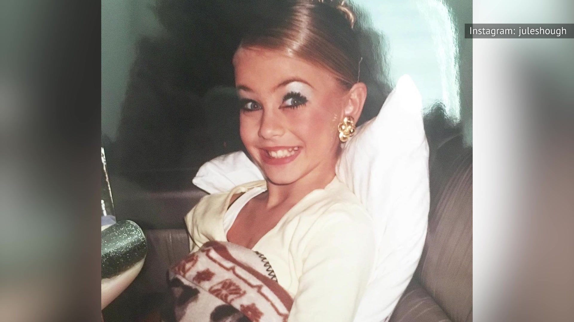 'Video thumbnail for Inside Julianne Hough's Relationship History'