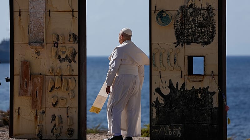 Video thumbnail for Pope leaves for summer holiday after whirlwind start to 2026