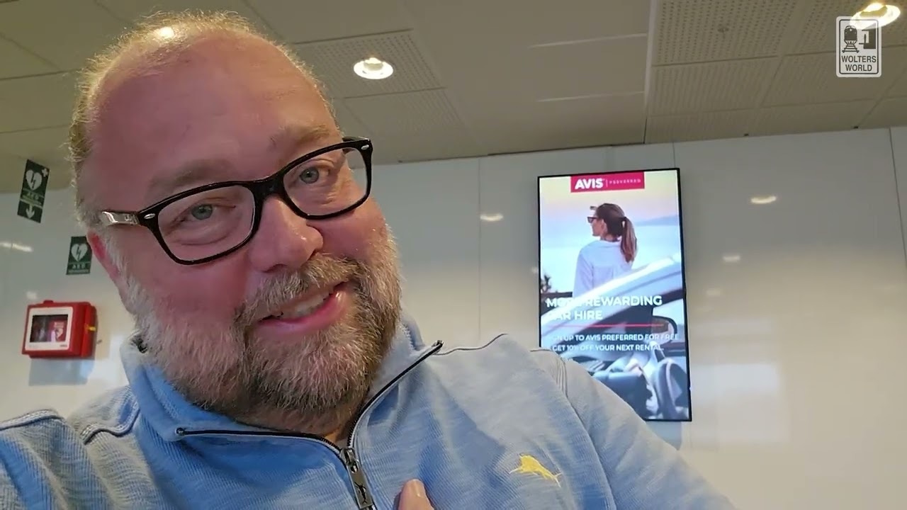 Video thumbnail for 10 Ways to Pass the Time at the Airport