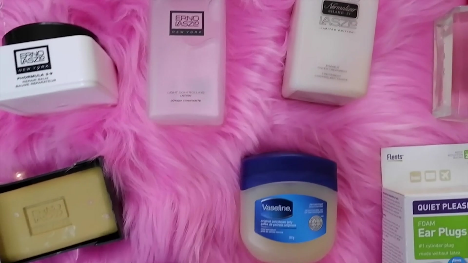 'Video thumbnail for Marilyn Monroe's Entire Makeup Collection that you can still buy today'