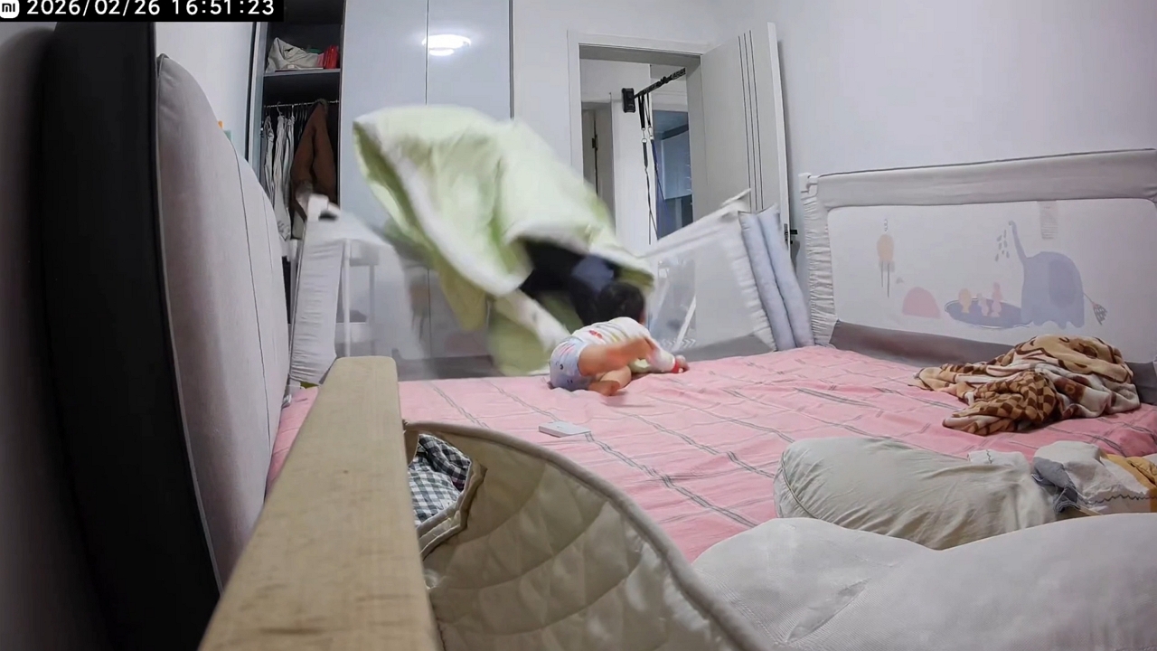 Video thumbnail for Playpen Prank Gone Wrong: Funny Fall Caught on Camera
