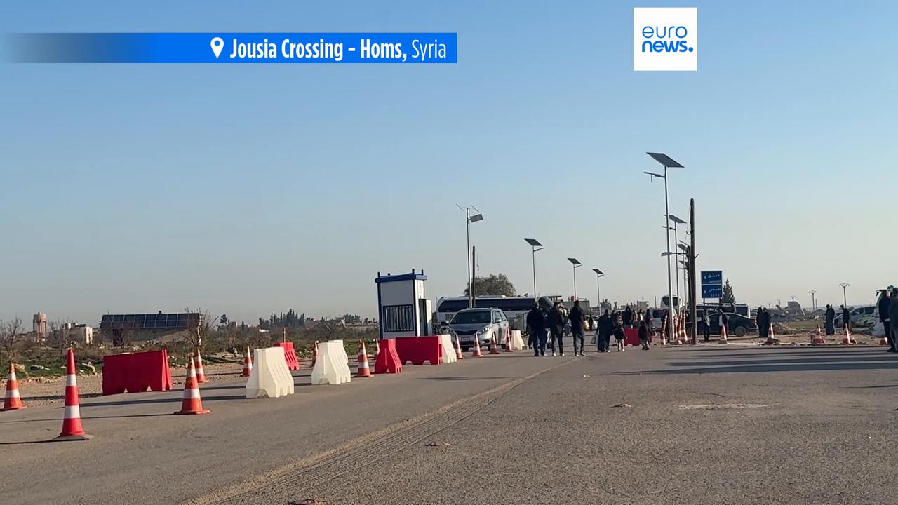 Video thumbnail for Reverse exodus: Syria opens crossings for return of thousands fleeing strikes on Lebanon