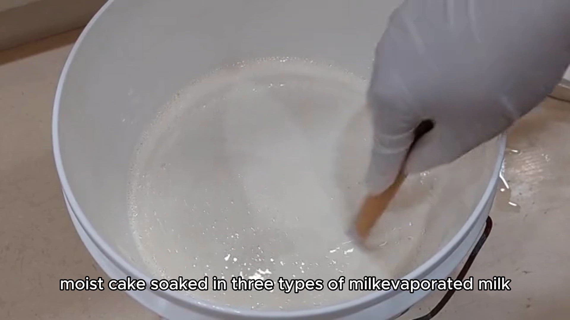 Video thumbnail for tres leches cake recipe