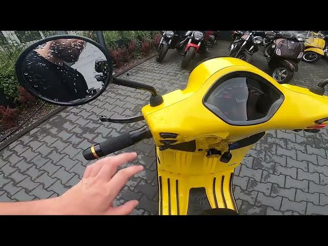 Video thumbnail for How to Enable or Disable High Beam in Vespa GTS ( 2005 - now ) | Use High Beam