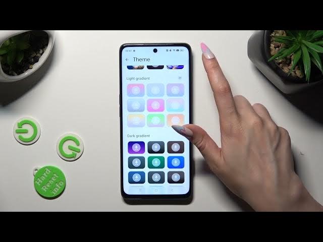 Video thumbnail for How to Change and Customize Keyboard Theme on Oppo A1 - Gboard