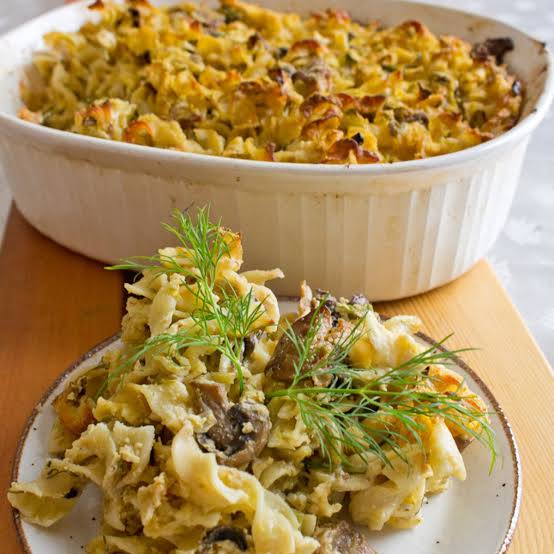 Video thumbnail for Mushroom Bleek Pasta | 10 Minute Recipe