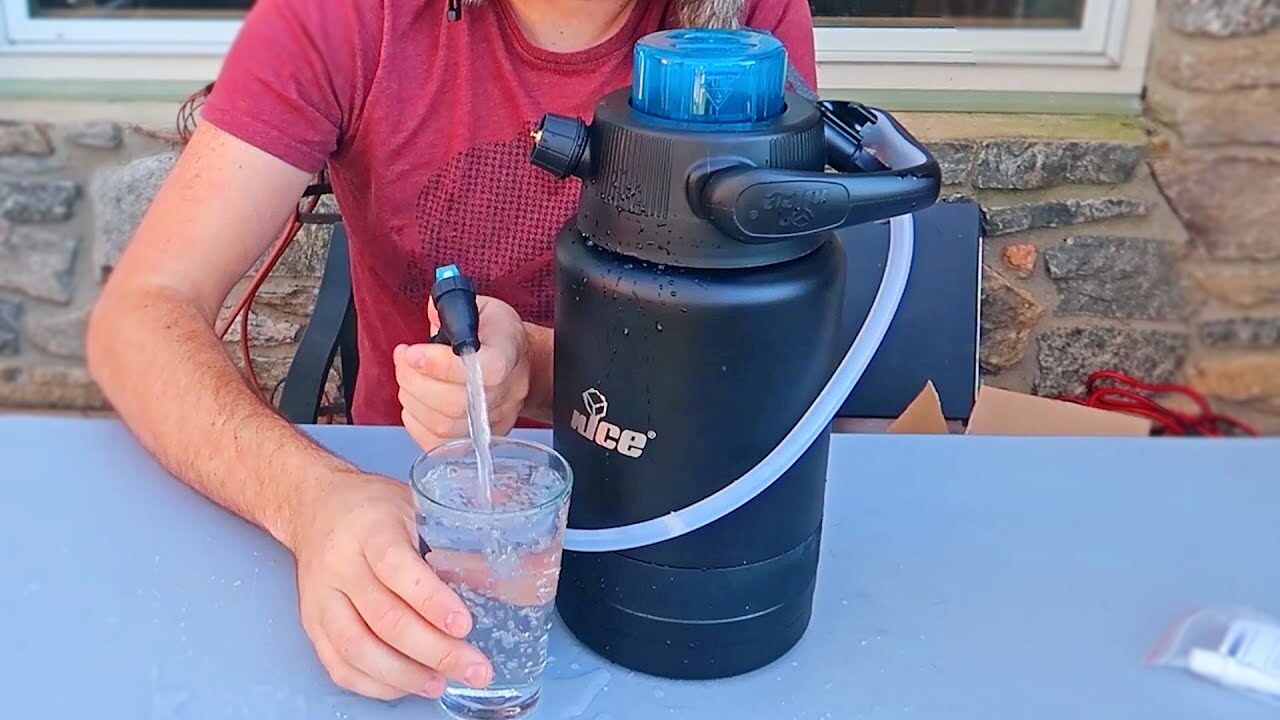 Video thumbnail for 5 Camping Gadgets That Are at Another Level #26