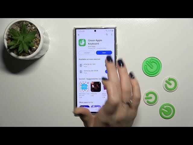 Video thumbnail for Samsung Galaxy S24 Ultra - Use iPhone Keyboard on Samsung with Green Apple Keyboard App