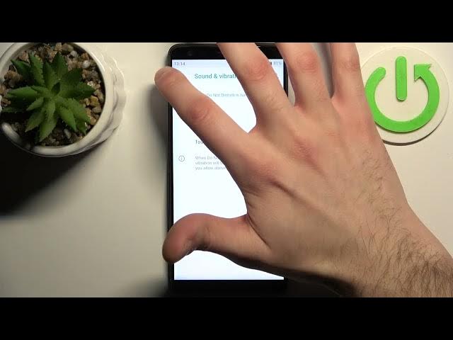 Video thumbnail for How to Activate DND Mode on HTC U12+?