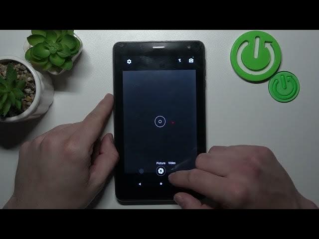 Video thumbnail for Does NAVITEL T787 have Slow Motion - Camera Slow Motion Effect