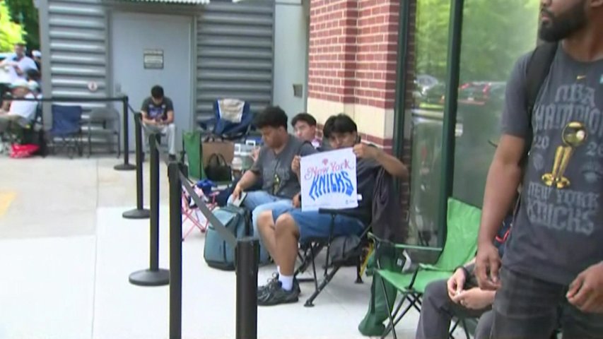 Video thumbnail for Fans line up overnight in Yonkers hoping to meet Knicks star OG Anunoby
