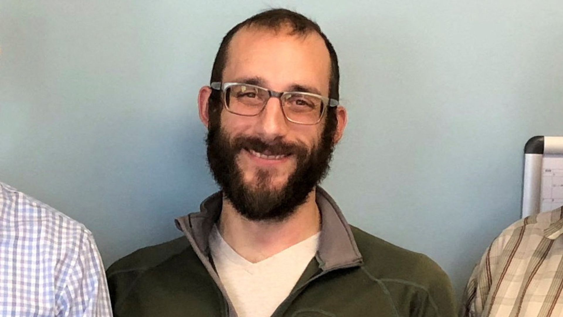 Video thumbnail for Federal agents shoot and kill another US citizen in Minneapolis