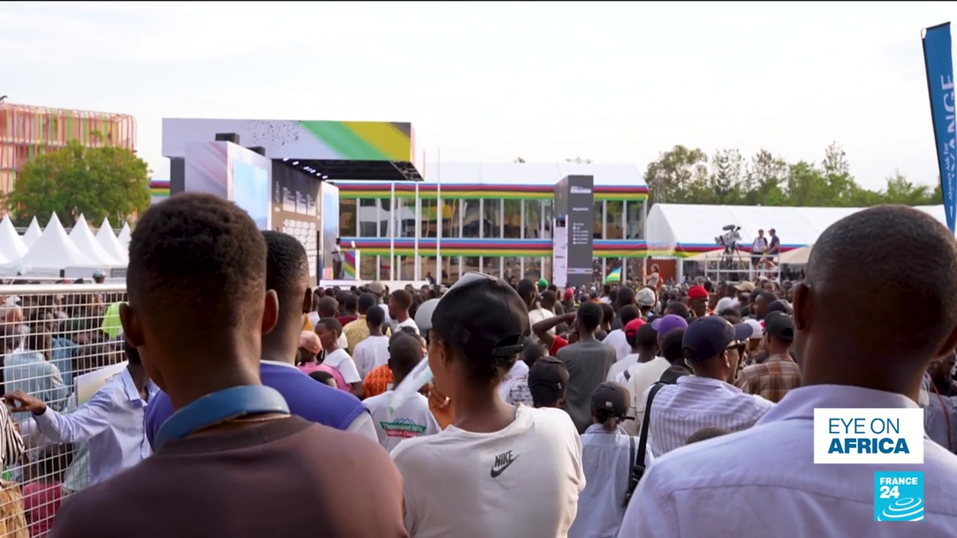'Video thumbnail for Pride and excitement among spectators at road cycling world championships in Rwanda'