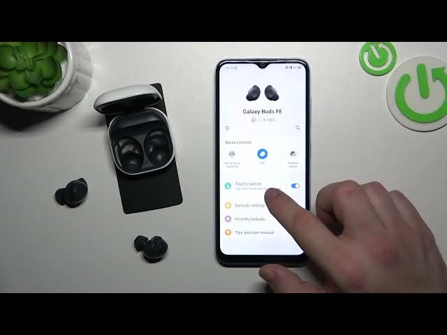 Video thumbnail for How to Manage Gestures on SAMSUNG Galaxy Buds FE