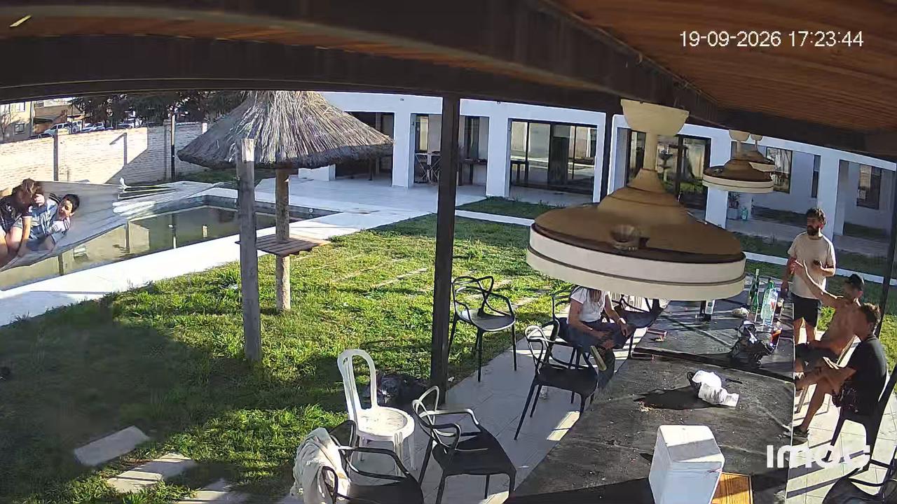 Video thumbnail for Brazil: Hammock Ripping in Half.