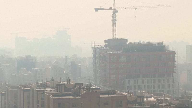 Video thumbnail for Tehran's severe pollution forces school closures and limits traffic