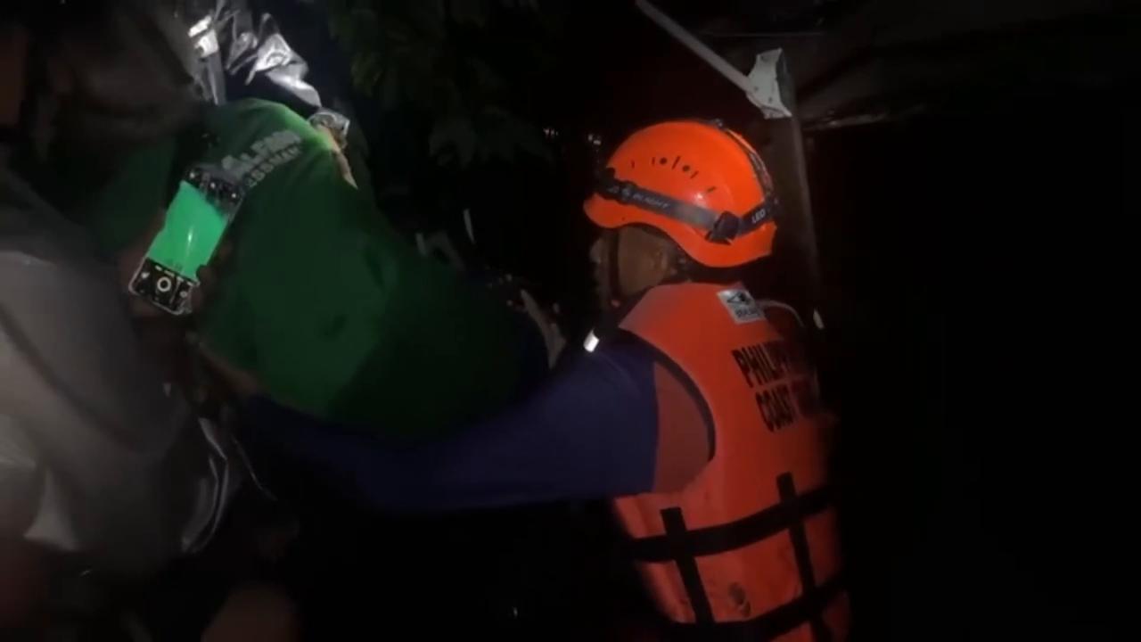 Video thumbnail for Philippines: 78 evacuated as floodwaters rise in Philippines’ Occidental Mindoro.
