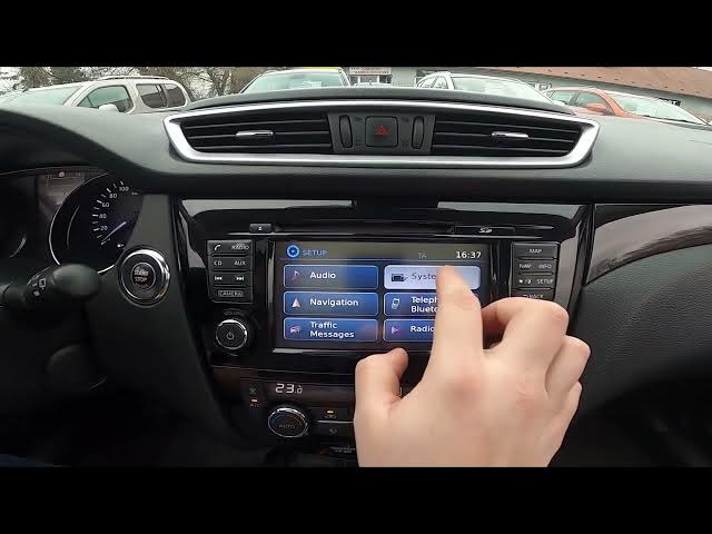 Video thumbnail for How to Find and Manage Display Settings in Nissan Qashqai II ( 2014 – 2021 )