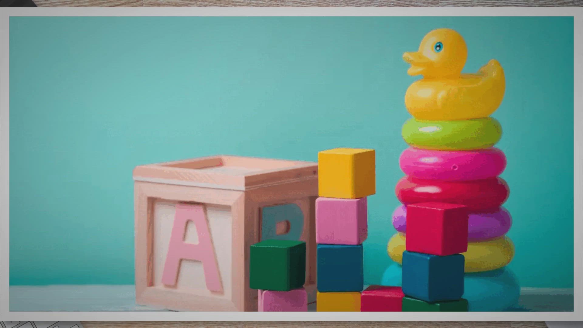 'Video thumbnail for Can Clorox Wipes Be Used on baby Toys?'