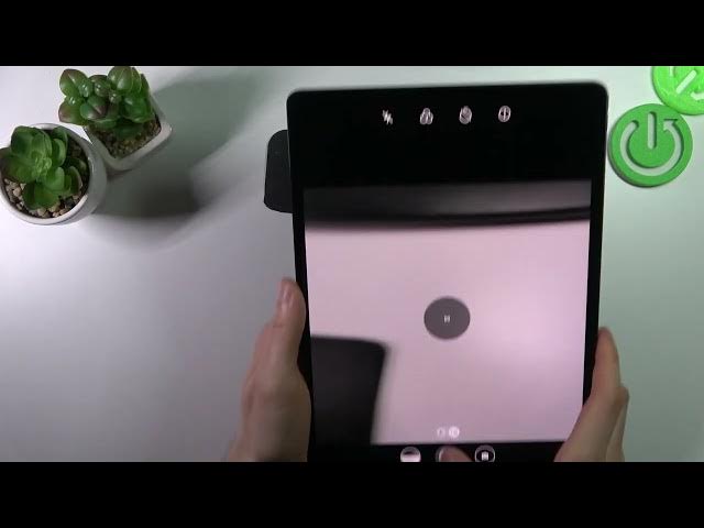 Video thumbnail for How to Enter the Camera Burst Shot Mode on LENOVO Tab P12 Pro