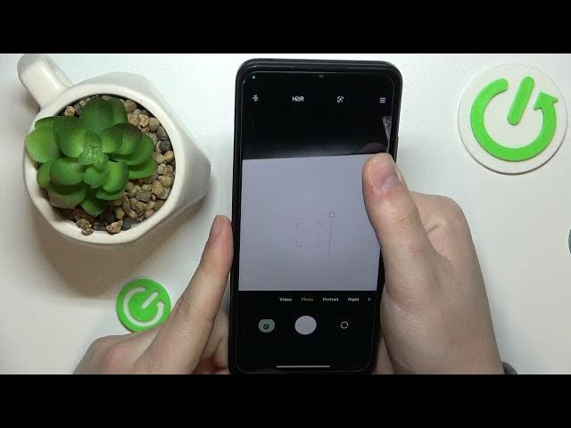 Video thumbnail for How to Manually Set Up the Camera Brightness