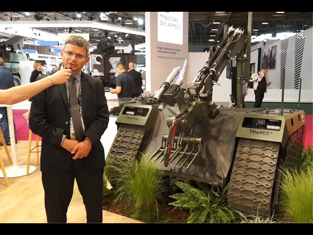 'Video thumbnail for CNIM Systèmes Industriels showcases PFM Motorized Floating Bridge & ROCUS at Eurosatory 2024'