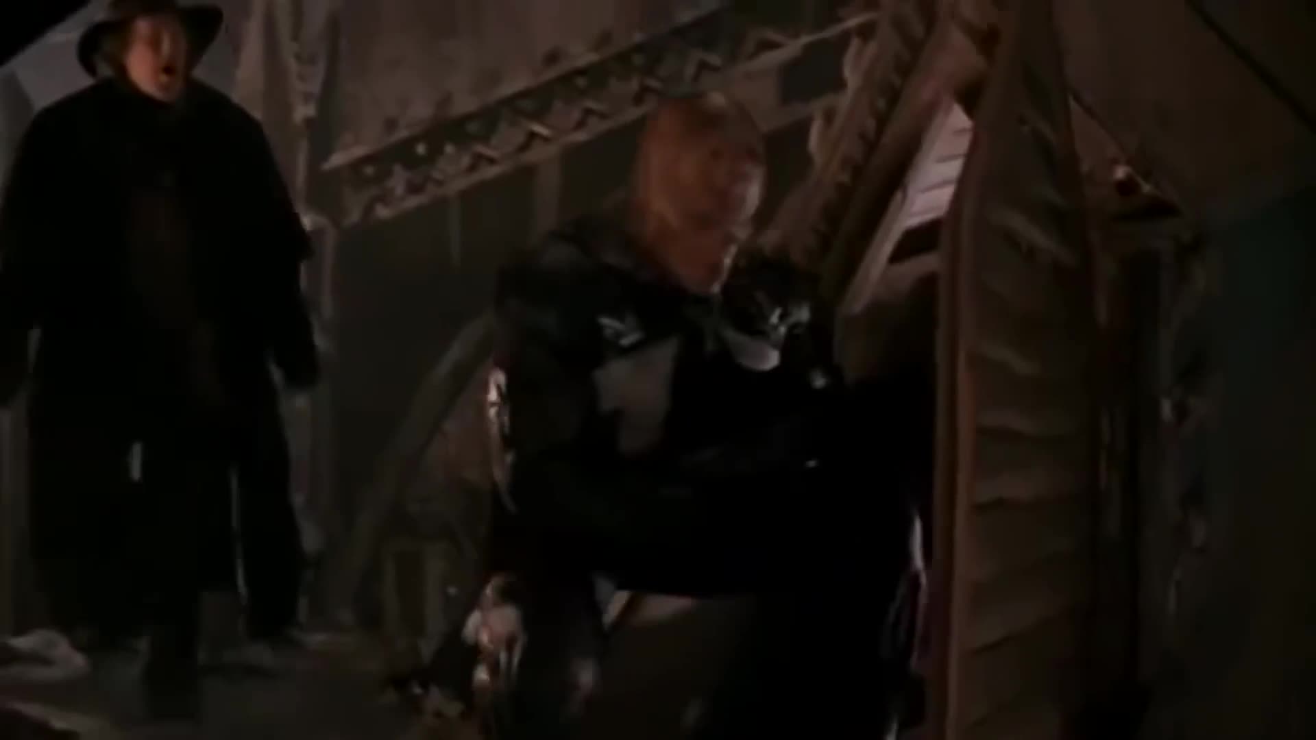 Video thumbnail for What The Biggest Comic Fans Don't Know About Spawn