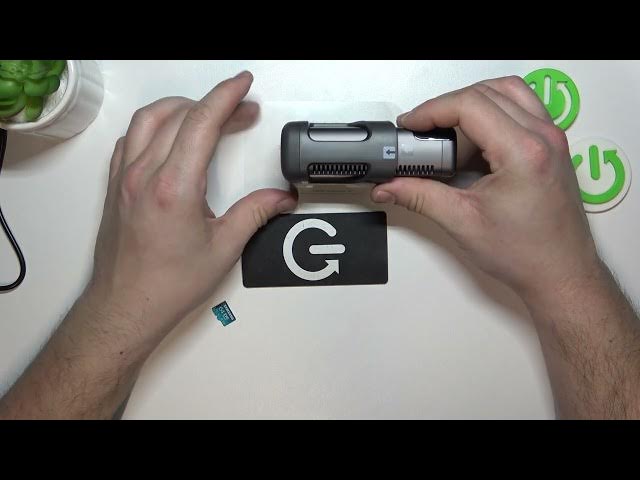 Video thumbnail for How to Attach Your 70mai Dashcam M500 to the Front Windshield Perfectly