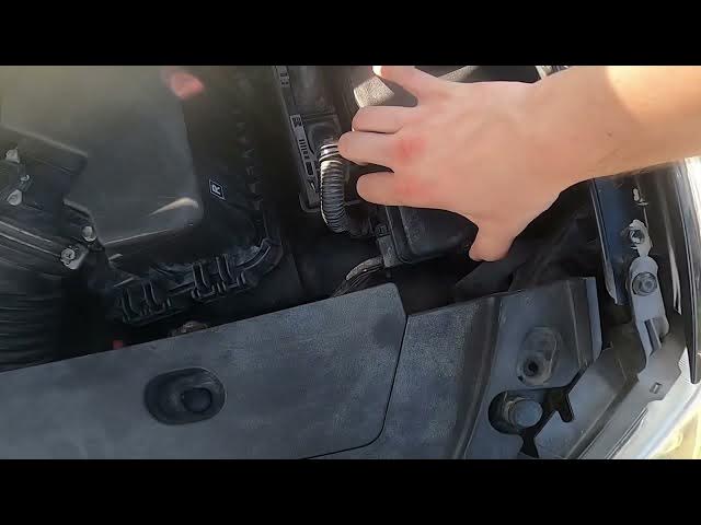 Video thumbnail for Where is Fuse Box Under the Hood in Toyota Auris I ( 2006 – 2013 ) - Find Fuse Box