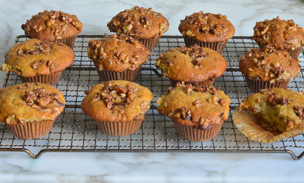'Video thumbnail for Best Banana Nut Muffins Recipe'