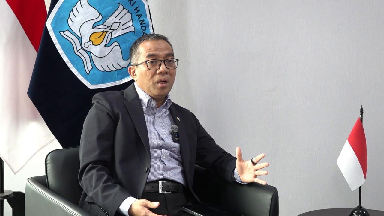Video thumbnail for Indonesia: Minister Seeks Vocational Education Ties With China in Jakarta.