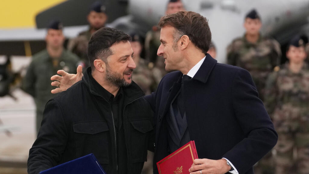 Video thumbnail for France's Macron to host Ukraine's Zelensky 'to show support'