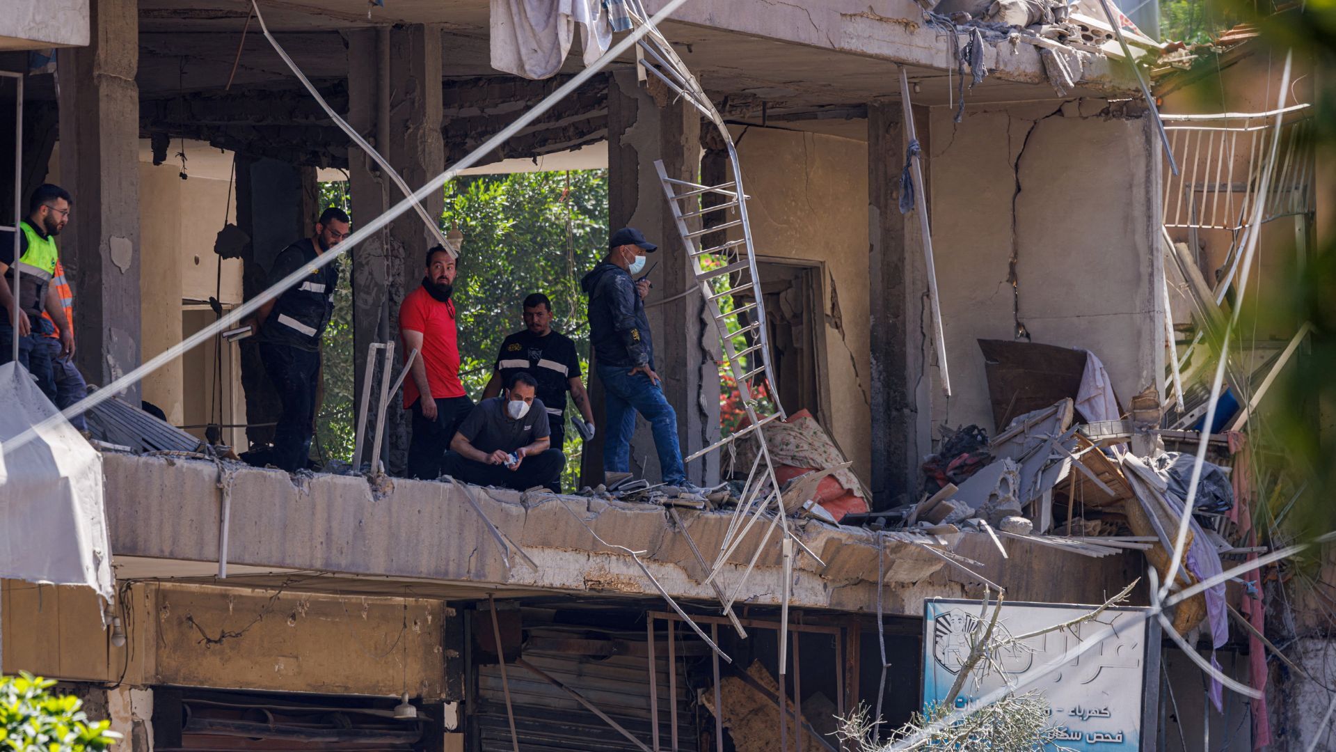 Video thumbnail for Aftermath of Israeli air attacks on Beirut’s southern suburbs
