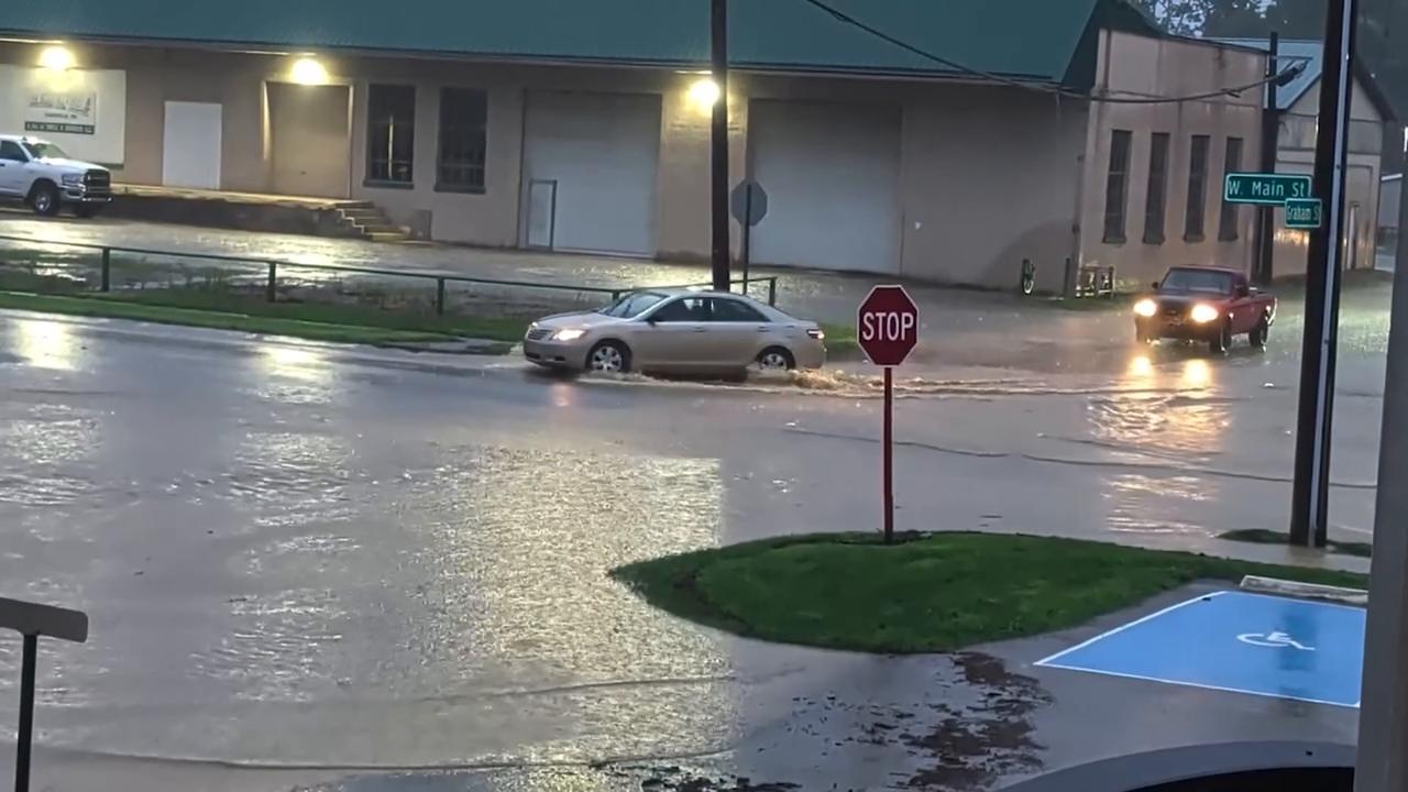 Video thumbnail for US: Heavy rain triggers flooding across parts of Ohio.