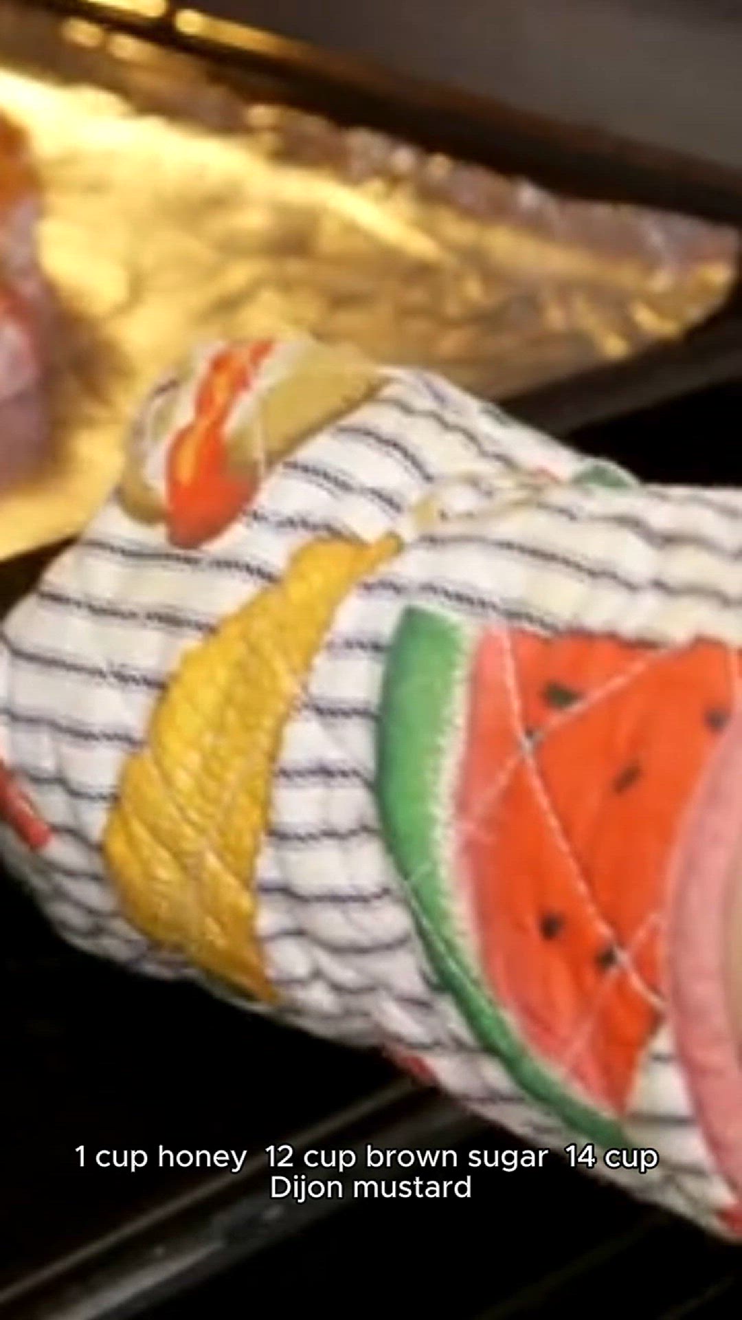 Video thumbnail for honey baked ham recipe