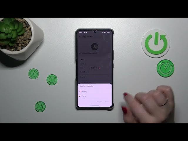 Video thumbnail for How to Add a Custom Picture to a Contact on ASUS ROG Phone 8