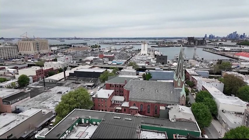 Video thumbnail for Rebuilding Brooklyn: 14-story mixed-use building includes rooftop skyline views