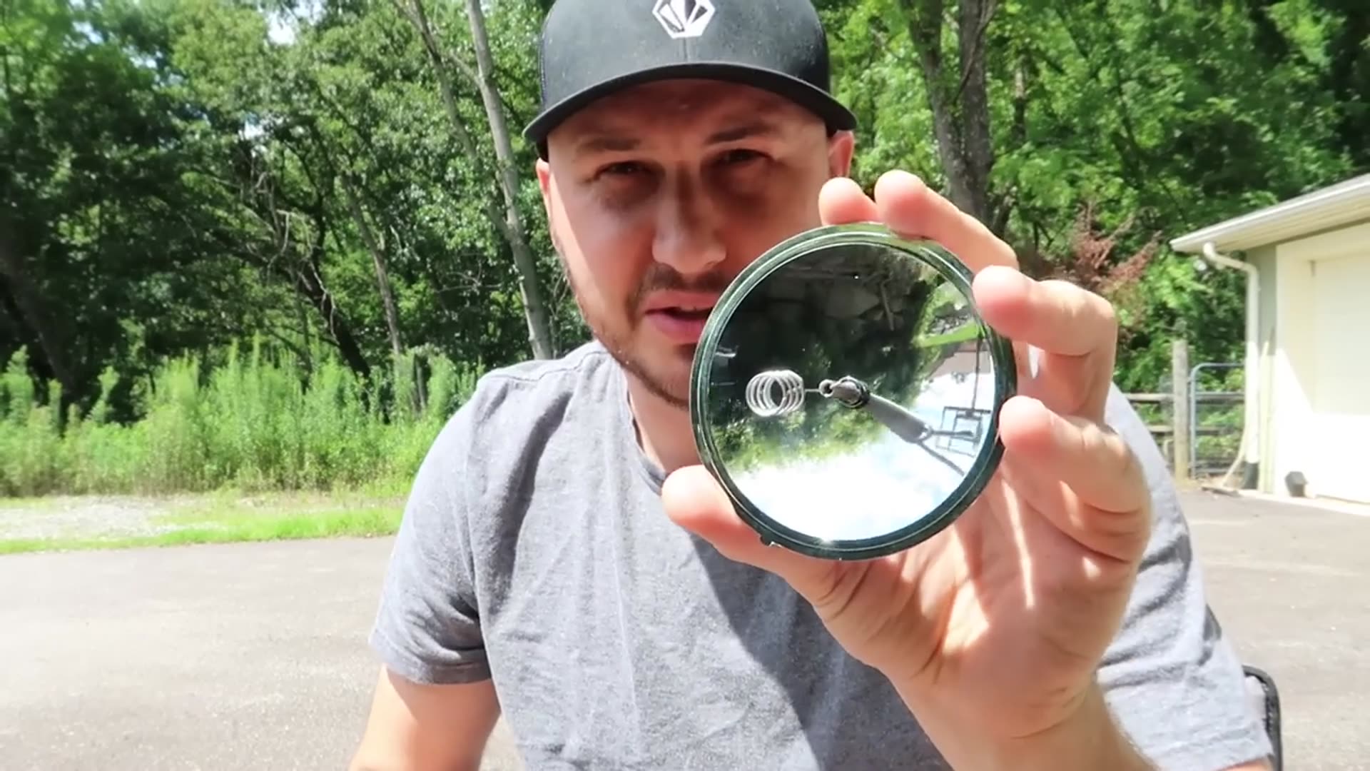 'Video thumbnail for 10 Survival Gadgets You Don't Want to Miss!'