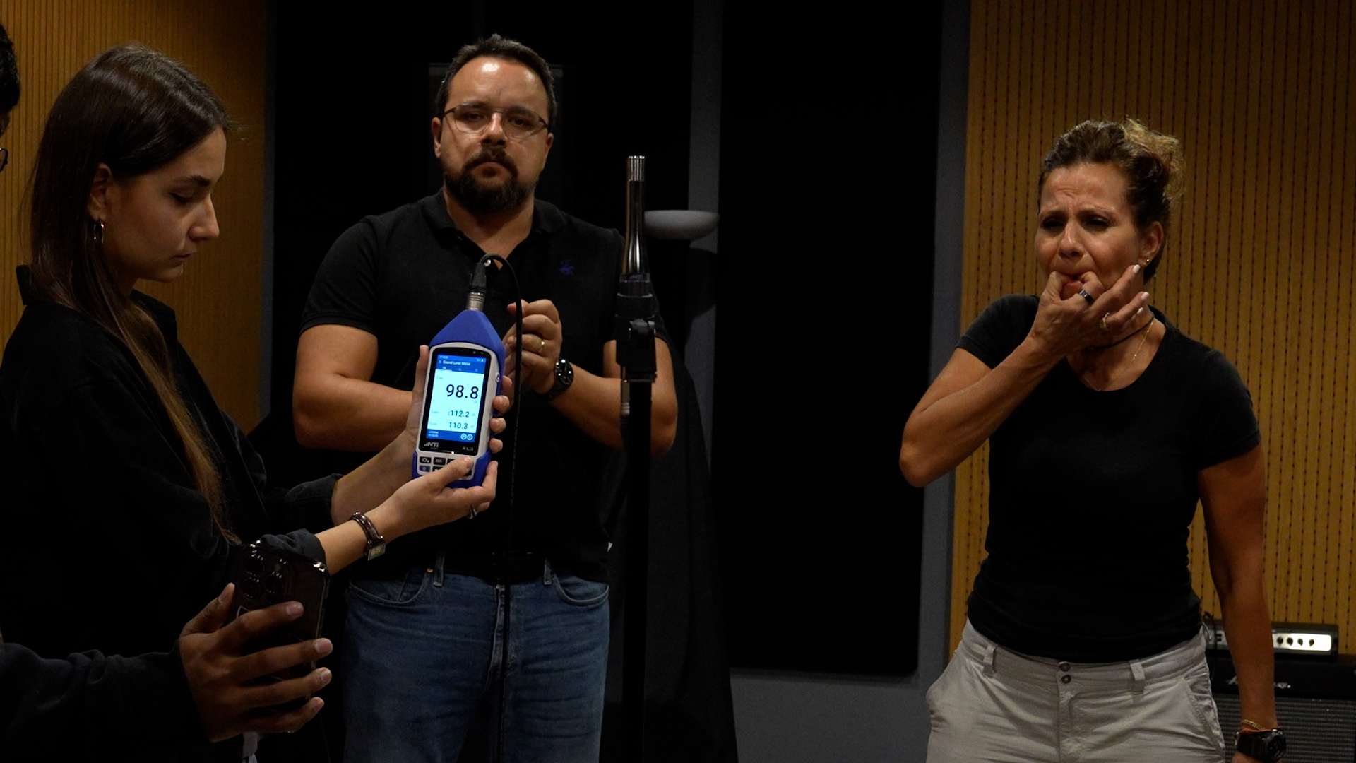 Video thumbnail for Loudest whistle  116.7 db(A) by Virginie Agop Boyadjian