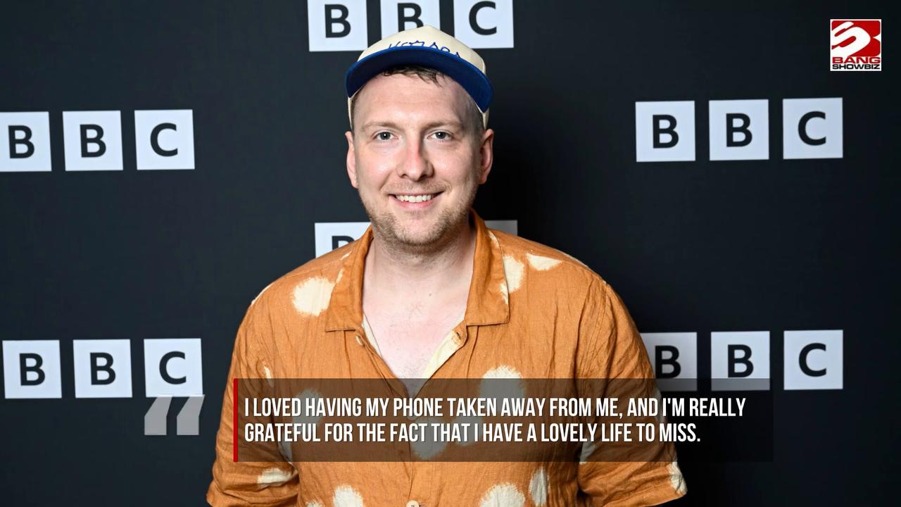 Video thumbnail for Comedian Joe Lycett leaves Celebrity Traitors.