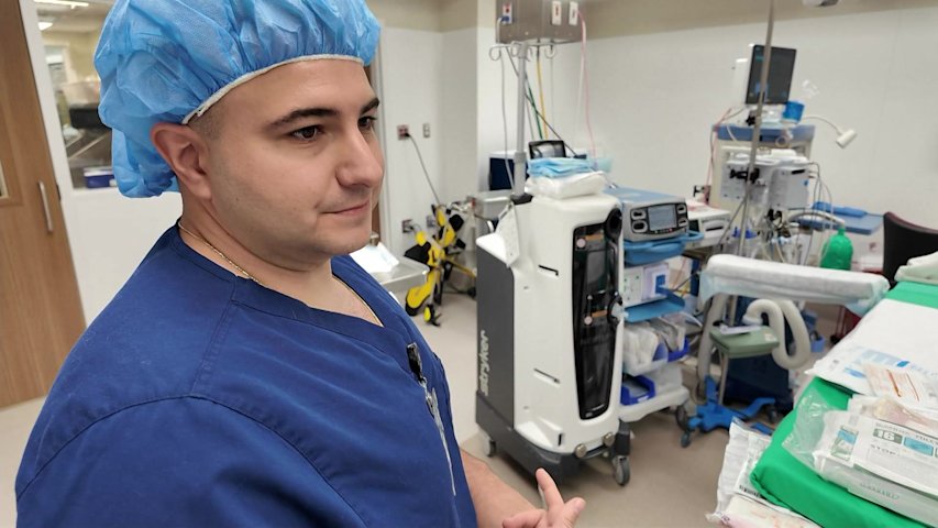 Video thumbnail for Nursing runs in the family: Long Island RNs celebrate a shared calling