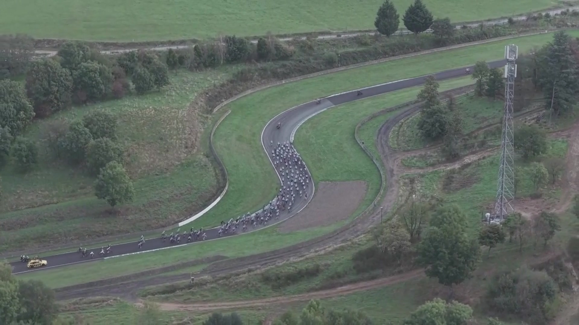'Video thumbnail for The professionals have the Tour de France, while the amateurs take to battle in Red Bull Cycling Survivor'