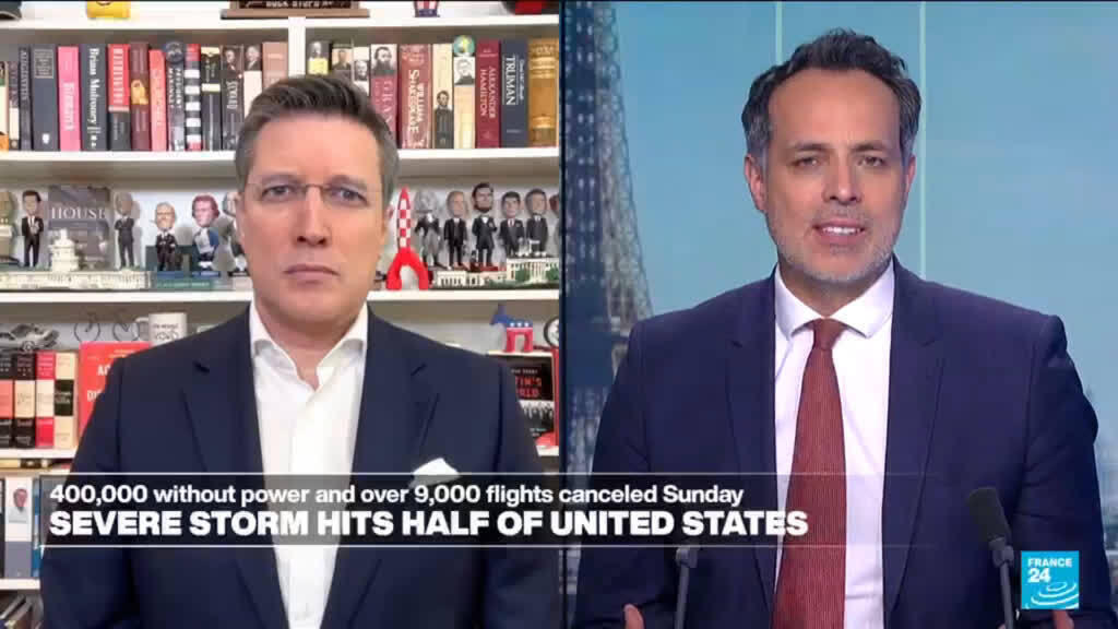 Video thumbnail for Severe storm hits half of the United States: 400,000 without power