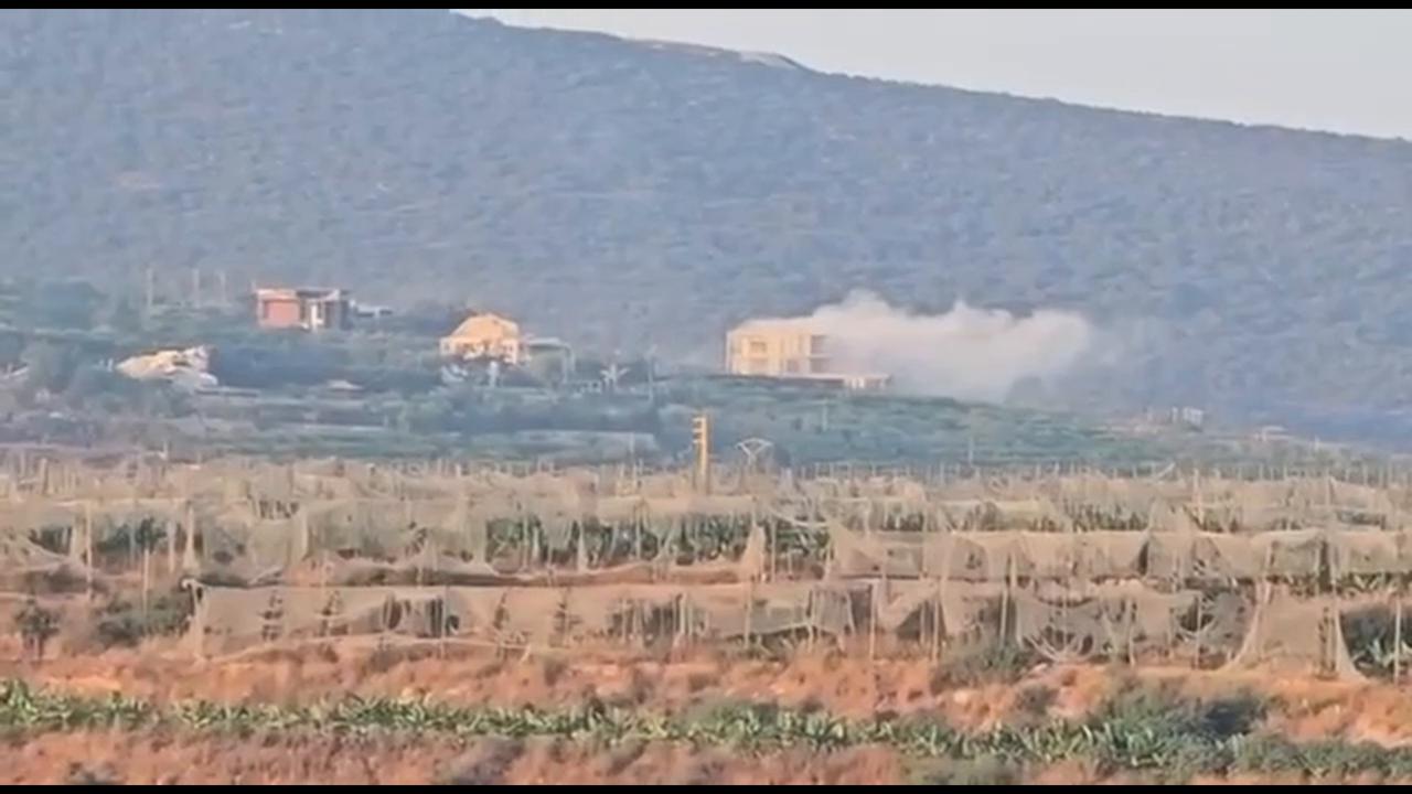 Video thumbnail for Lebanon: Israeli artillery shells target the town of Al-Mansouri.
