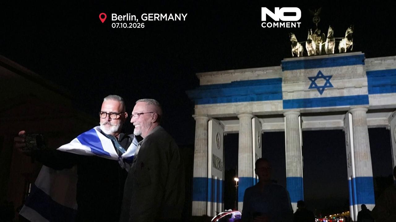 Video thumbnail for Berlin marks October 7 anniversary with memorial installation and Israeli flag display