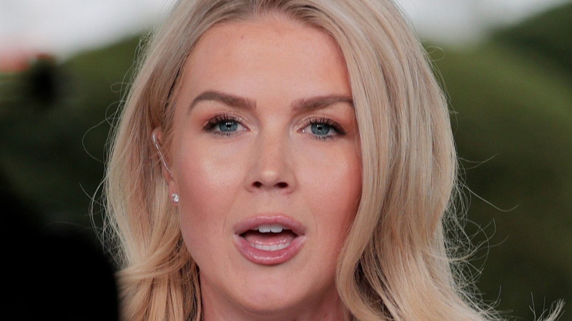 Video thumbnail for Karoline Leavitt's Newest Outfit Is Downright Painful To See