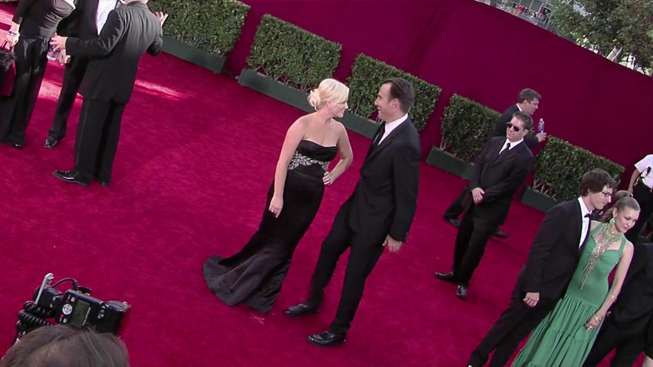 Video thumbnail for UNCAPTIONED: Will Arnett reveals 'very happy' new romance.
