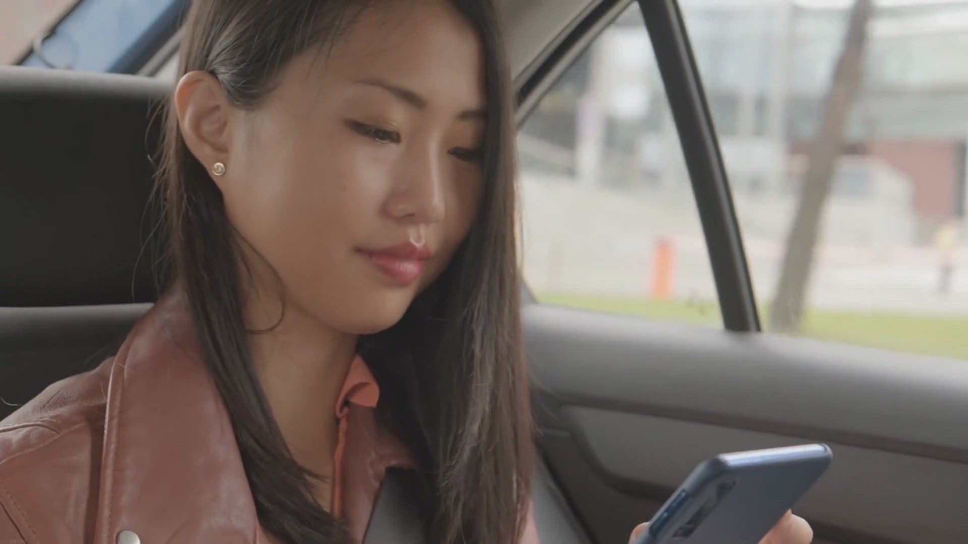 'Video thumbnail for How to Connect Your Phone to Your Car: A Comprehensive Guide'