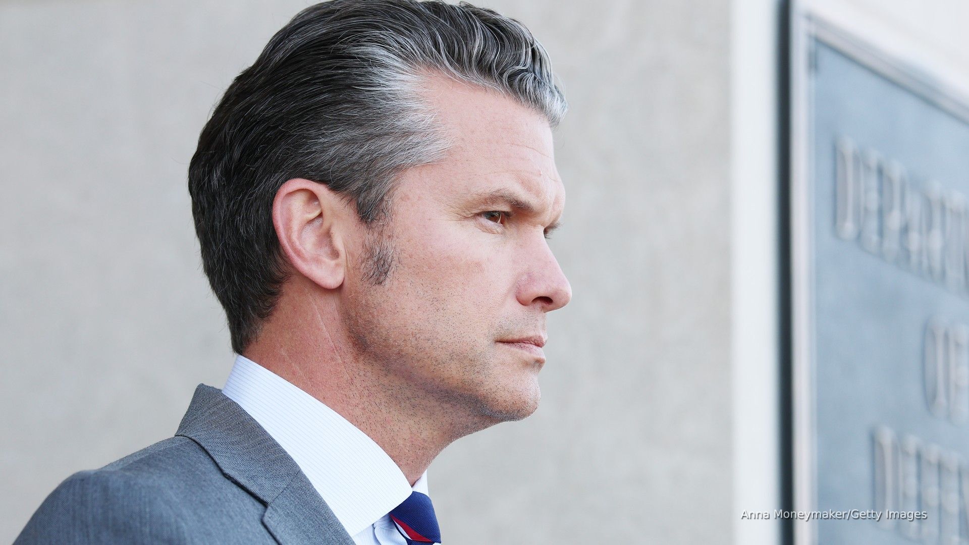 Video thumbnail for Only OANN agrees to Pentagon press policy, as Fox News joins other outlets